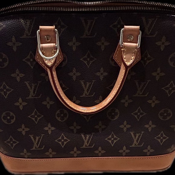Louis Vuitton Alma PM - Picture 6 of 15